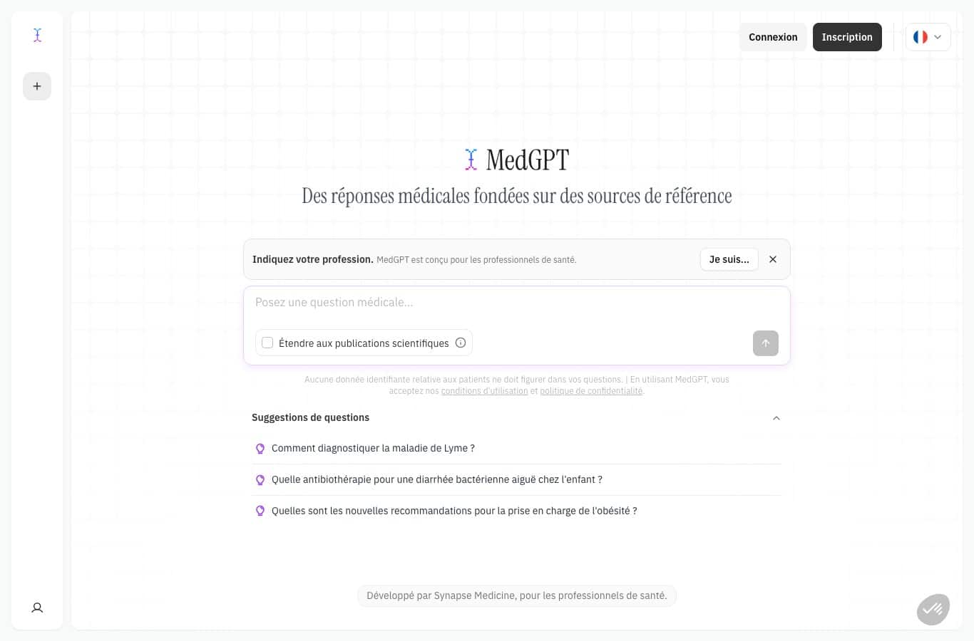 Page d'accueil de MedGPT, assistant IA médical français réservé aux professionnels de santé, avec son avertissement sur les données identifiables